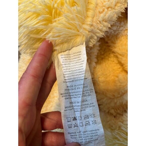 Bedsure Yellow Fluffy Throw Blanket One Size - Picture 7 of 8